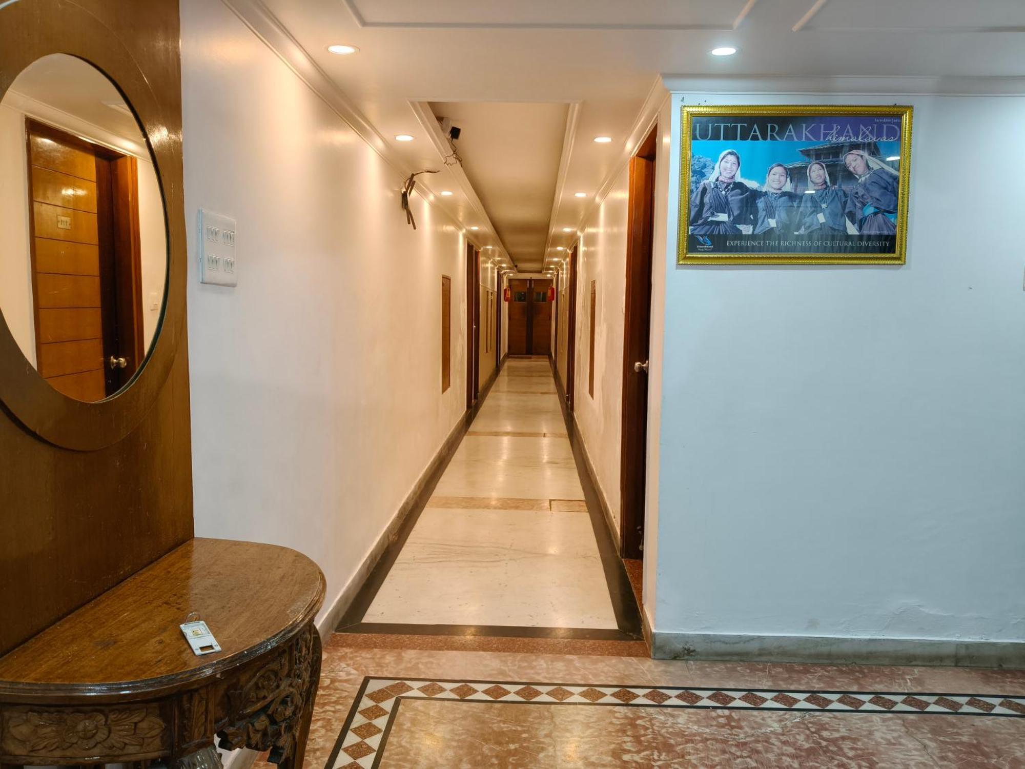 Hotel Kailash Residency Déhrádún Exteriér fotografie